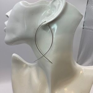 Fish 3” ultra light silver tone cross wire earrings NEW.